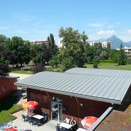 Auberge De Jeunesse Hi Grenoble Échirolles Esterno foto